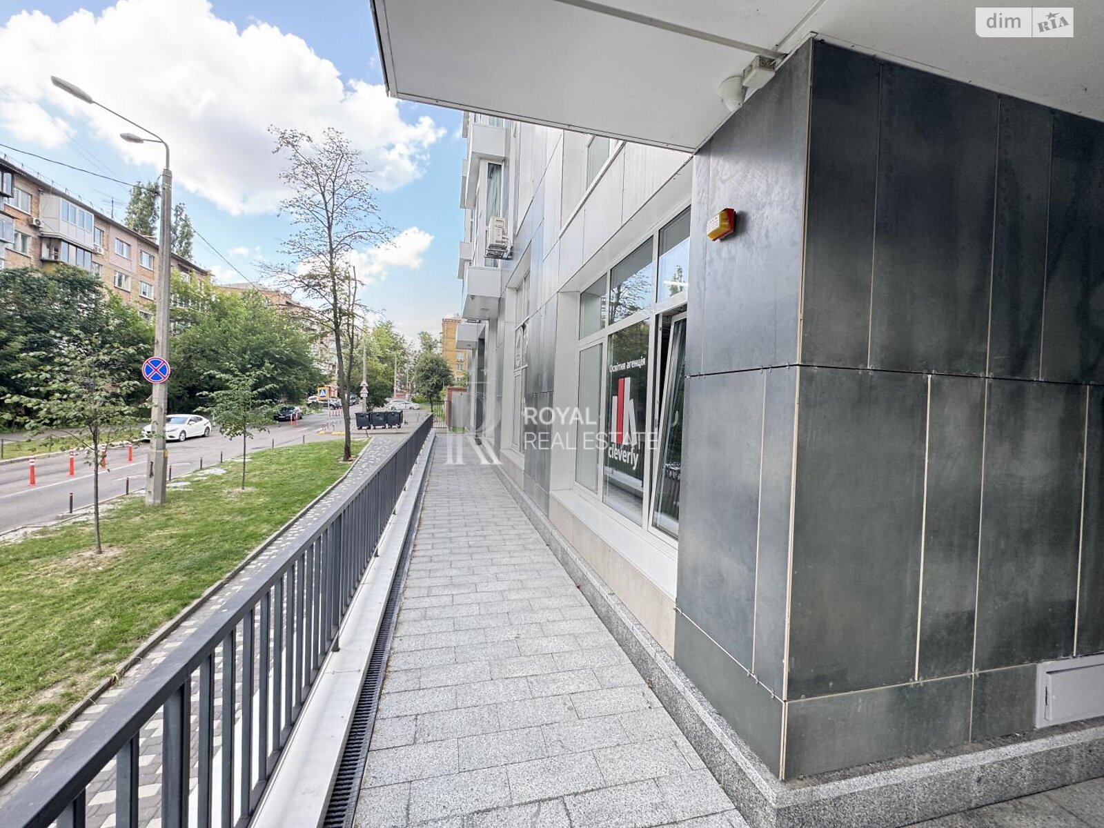 Аренда офисного помещения в Киеве, Лейпцигская улица 13А, помещений - 3, этаж - 1 фото 1 Аренда офисного помещения в Киеве, Лейпцигская улица 13А, помещений - 3, этаж - 1 фото 1