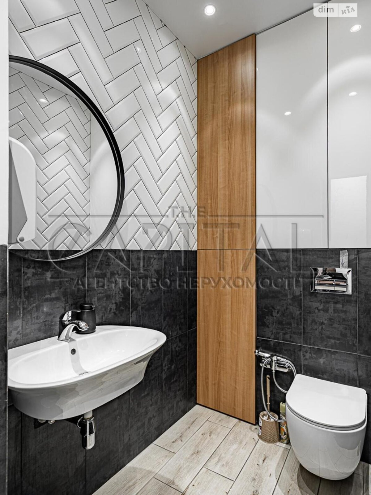 Аренда офисного помещения в Киеве, Бассейная улица 5, помещений - 3, этаж - 4 фото 1 Аренда офисного помещения в Киеве, Бассейная улица 5, помещений - 3, этаж - 4 фото 1