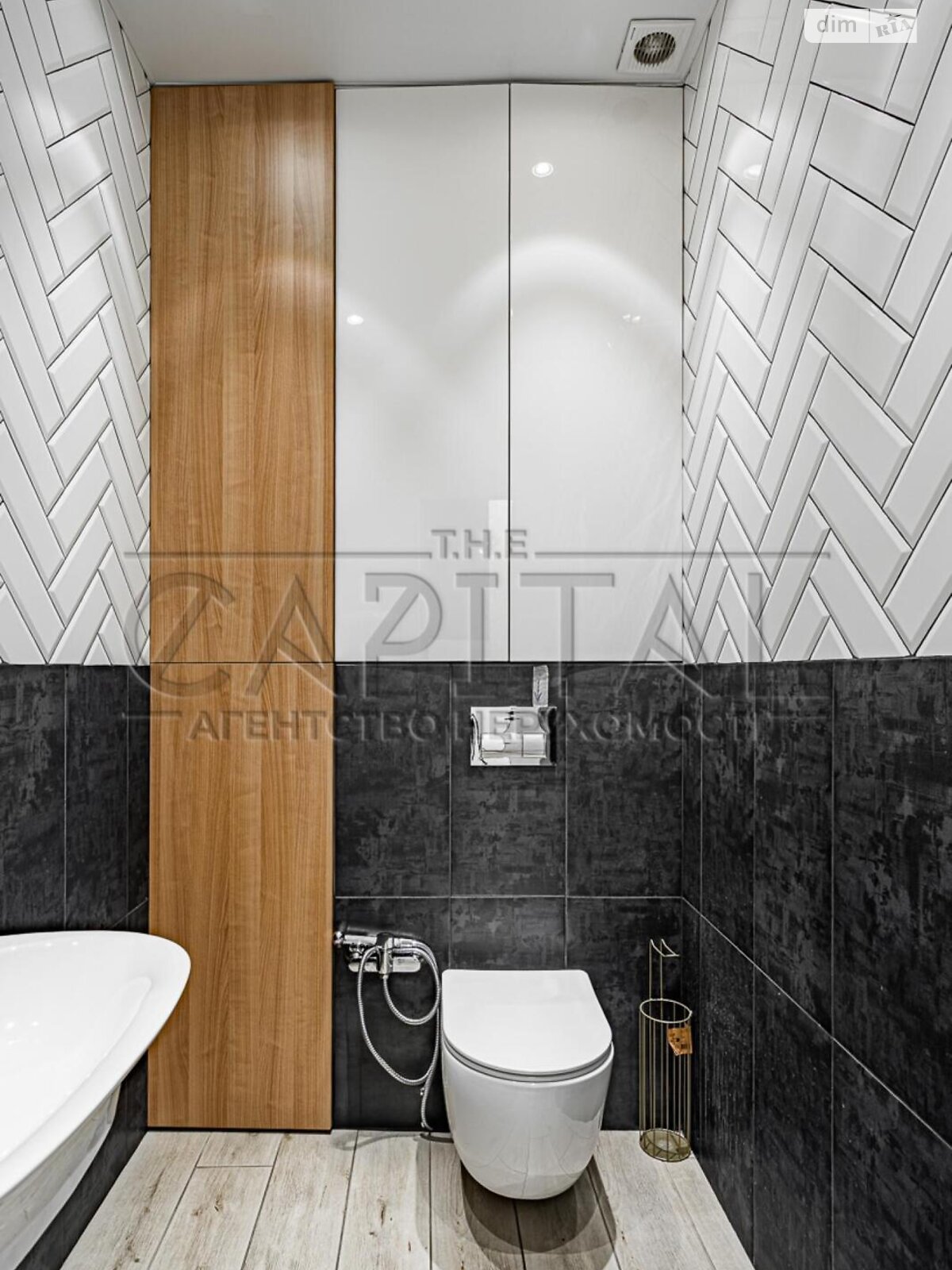 Аренда офисного помещения в Киеве, Бассейная улица 5, помещений - 3, этаж - 4 фото 1 Аренда офисного помещения в Киеве, Бассейная улица 5, помещений - 3, этаж - 4 фото 1