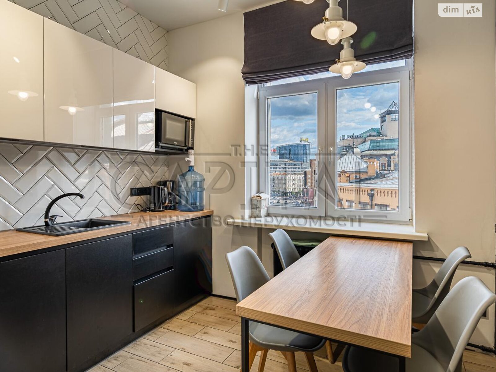 Аренда офисного помещения в Киеве, Бассейная улица 5, помещений - 3, этаж - 4 фото 1 Аренда офисного помещения в Киеве, Бассейная улица 5, помещений - 3, этаж - 4 фото 1