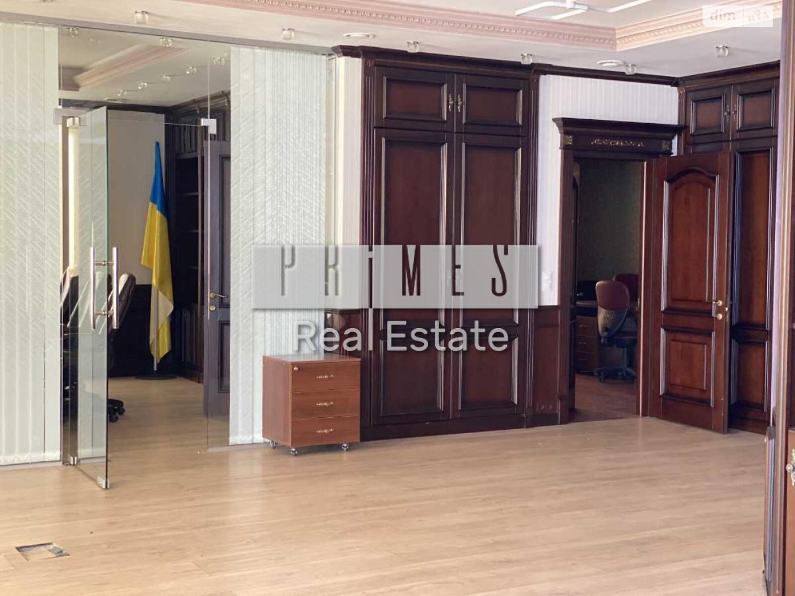 Аренда офисного помещения в Киеве, Институтская улица, помещений - 1, этаж - 2 фото 1