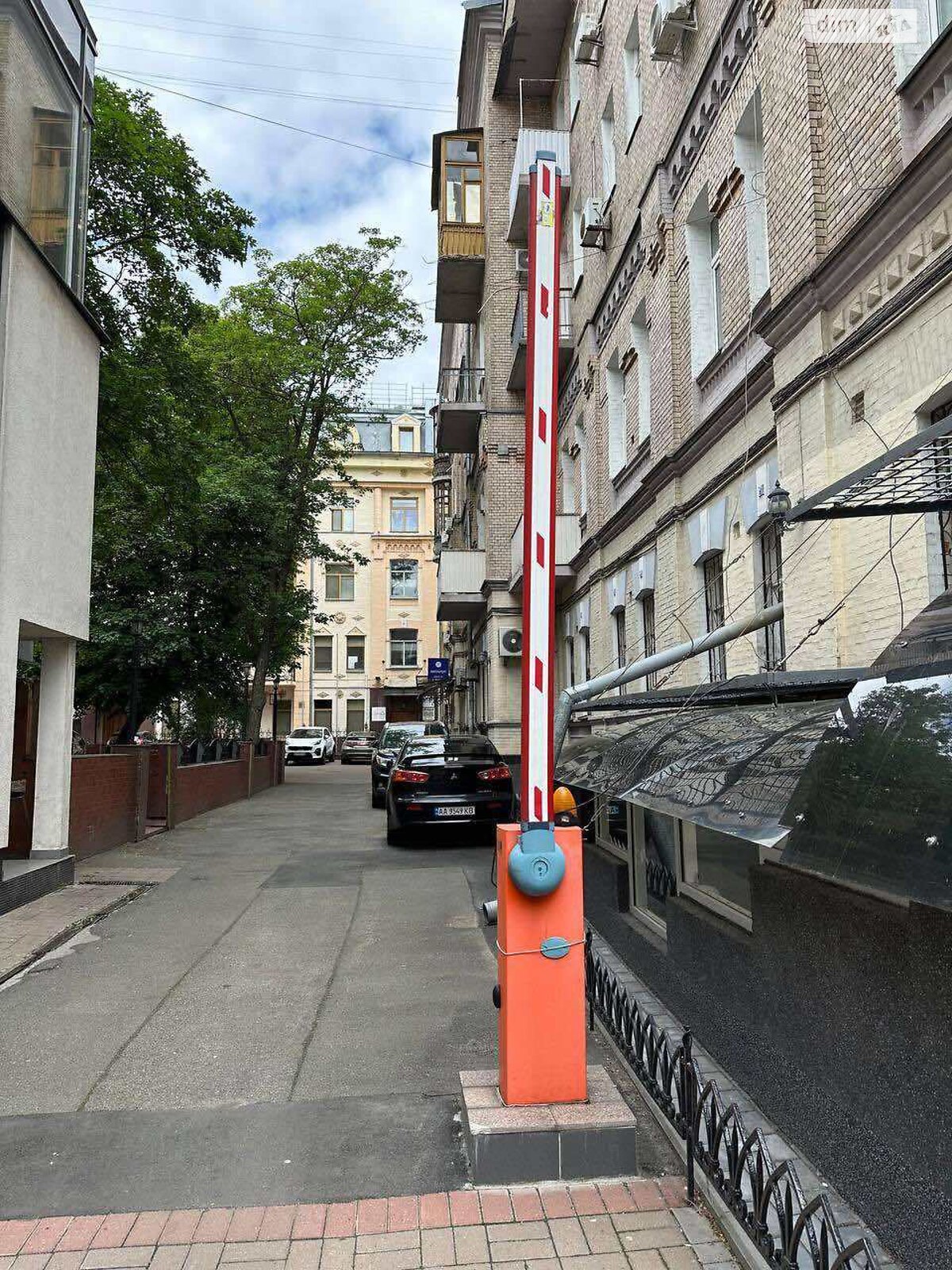 Оренда офісного приміщення в Києві, Інститутська вулиця, приміщень - 1 фото 1 Оренда офісного приміщення в Києві, Інститутська вулиця, приміщень - 1 фото 1