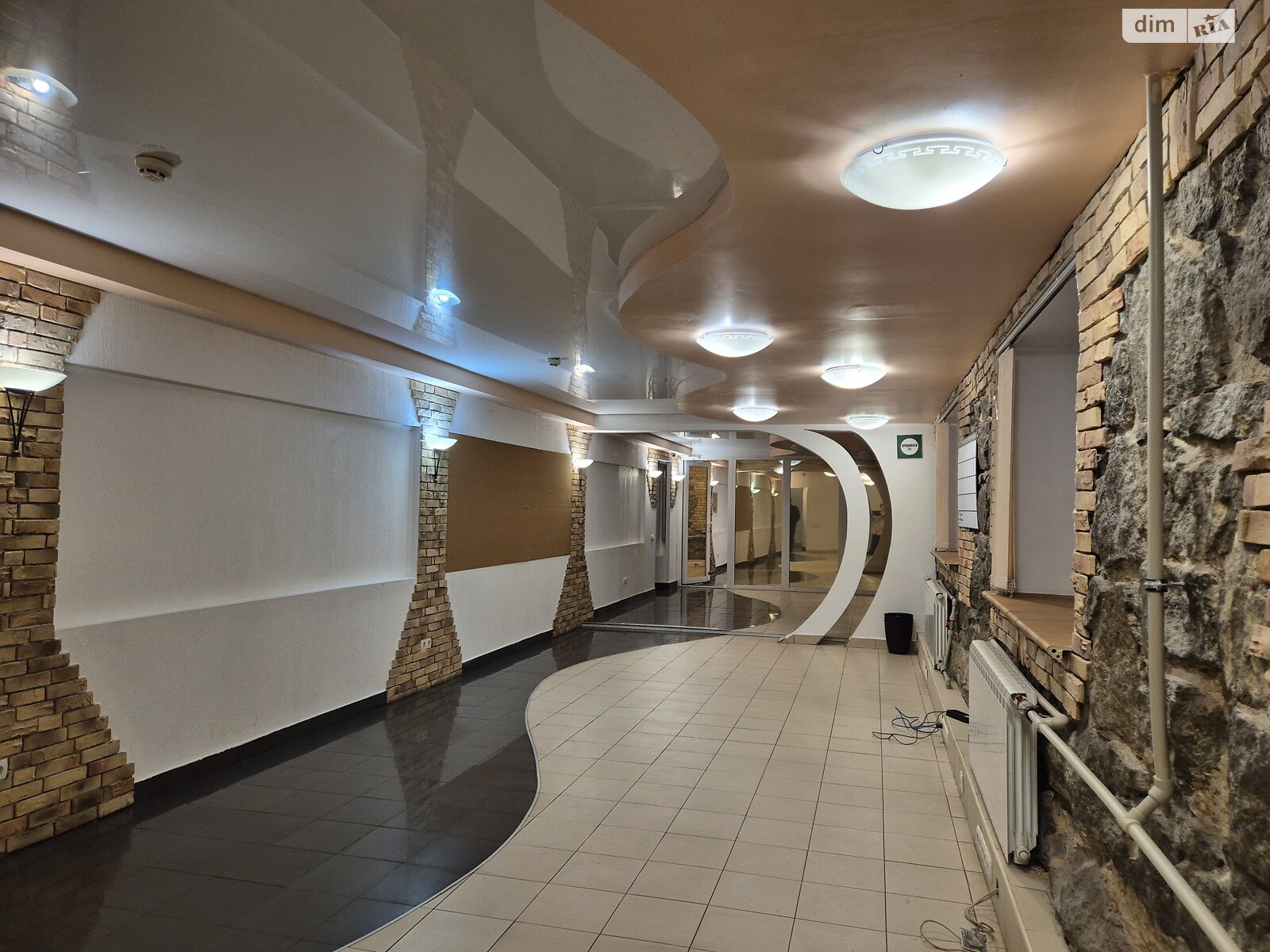 Аренда офисного помещения в Киеве, Институтская улица 22/7, помещений - 5 фото 1