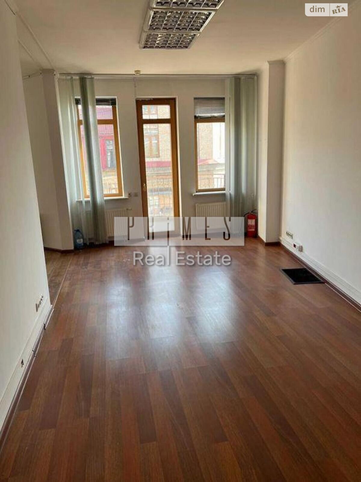 Аренда офисного помещения в Киеве, Крутой спуск 7, помещений - 5, этаж - 4 фото 1 Аренда офисного помещения в Киеве, Крутой спуск 7, помещений - 5, этаж - 4 фото 1