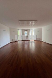 Аренда офисного помещения в Киеве, Крутой спуск 7, помещений - 5, этаж - 4 фото 2 Аренда офисного помещения в Киеве, Крутой спуск 7, помещений - 5, этаж - 4 фото 2