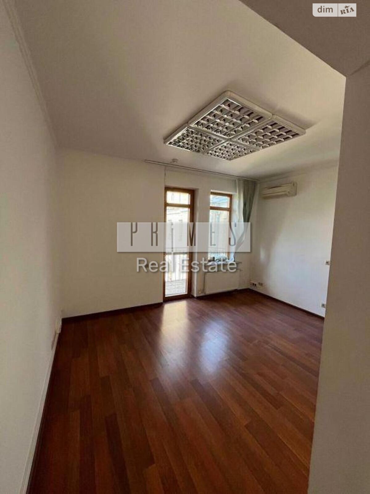 Аренда офисного помещения в Киеве, Крутой спуск 7, помещений - 5, этаж - 4 фото 1 Аренда офисного помещения в Киеве, Крутой спуск 7, помещений - 5, этаж - 4 фото 1