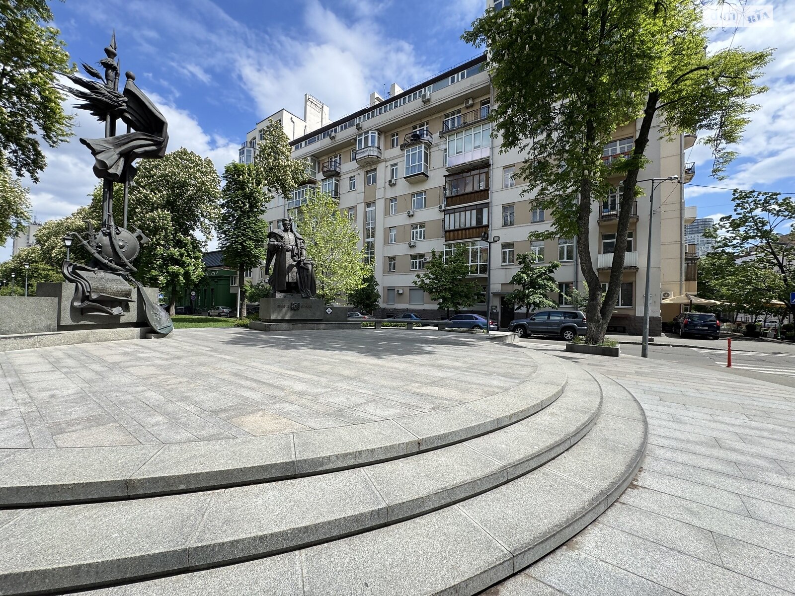 Оренда офісного приміщення в Києві, Липська вулиця 19/7, приміщень - 3, поверх - 1 фото 1 Оренда офісного приміщення в Києві, Липська вулиця 19/7, приміщень - 3, поверх - 1 фото 1