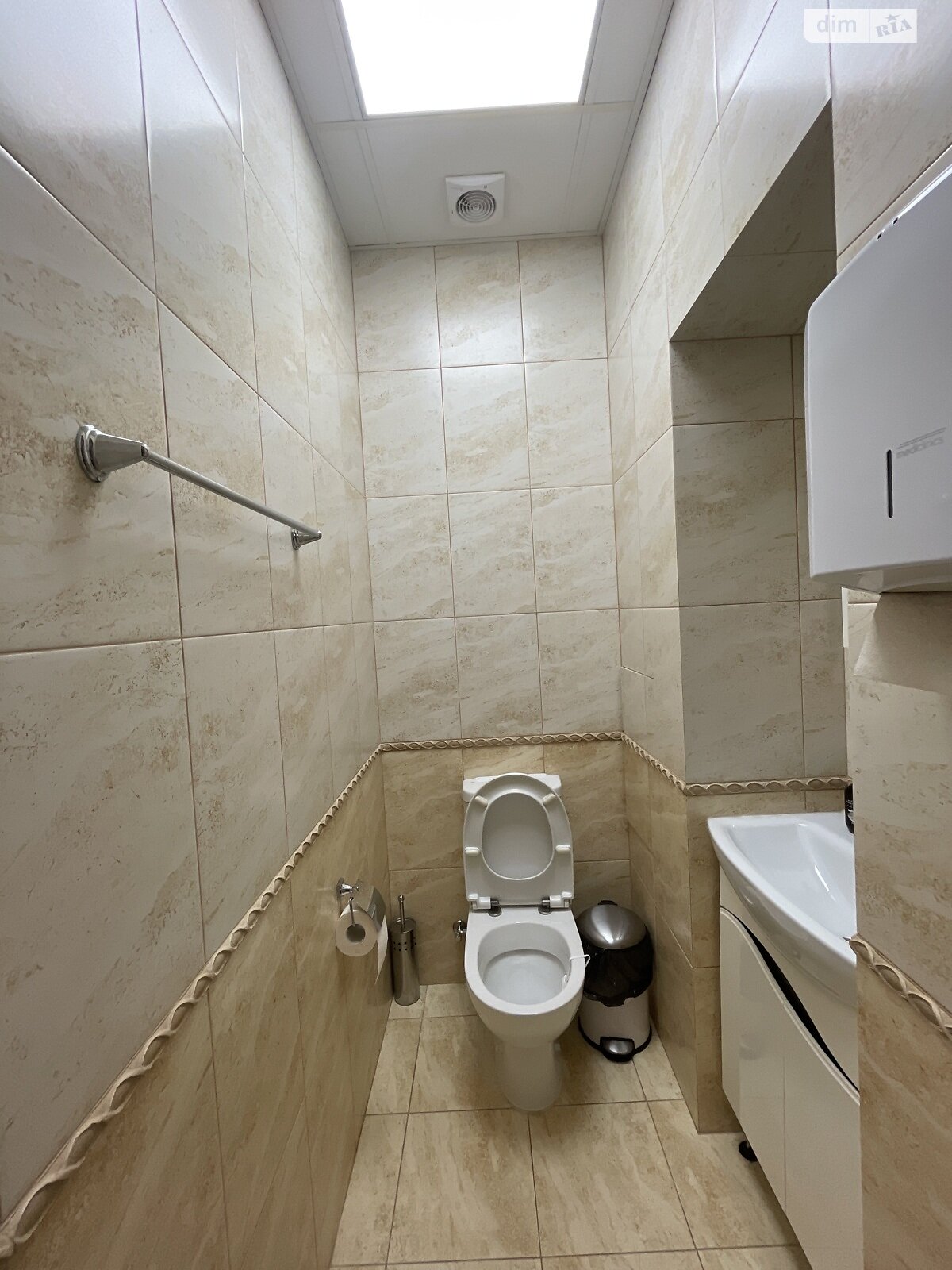 Оренда офісного приміщення в Києві, Липська вулиця 19/7, приміщень - 4, поверх - 1 фото 1