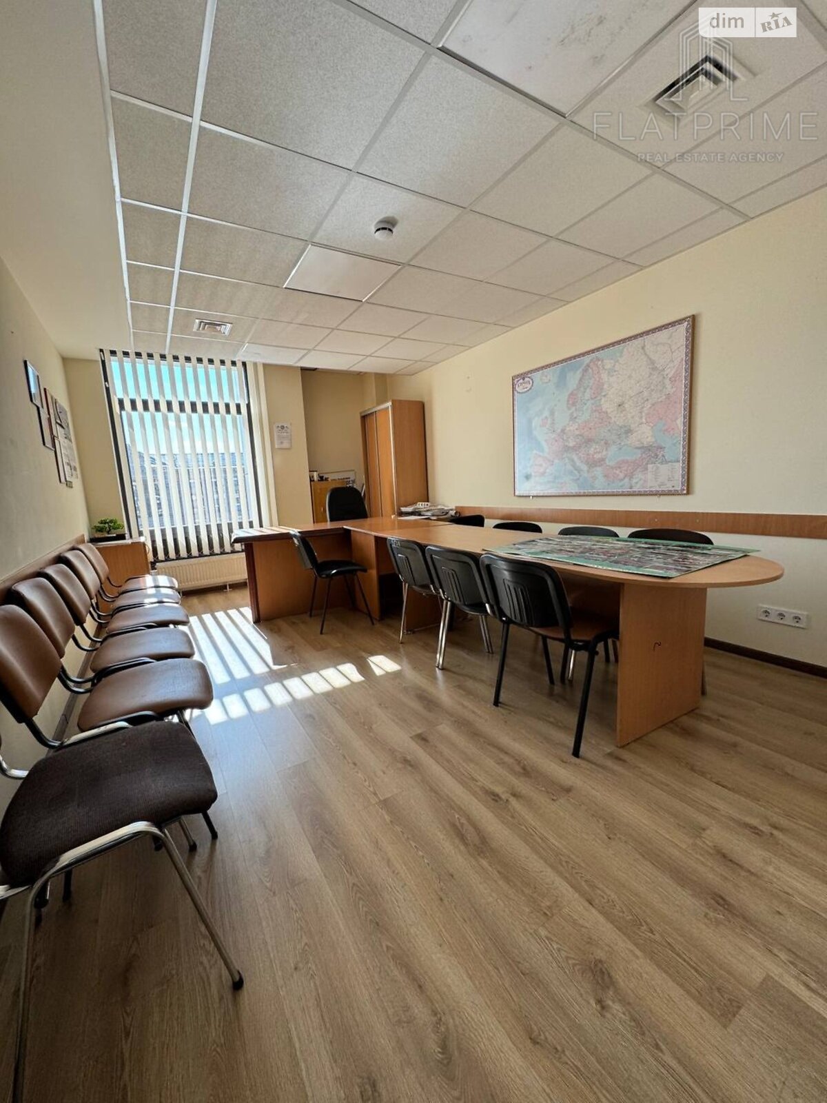 Оренда офісного приміщення в Києві, Незалежності майдан, приміщень - 1, поверх - 3 фото 1