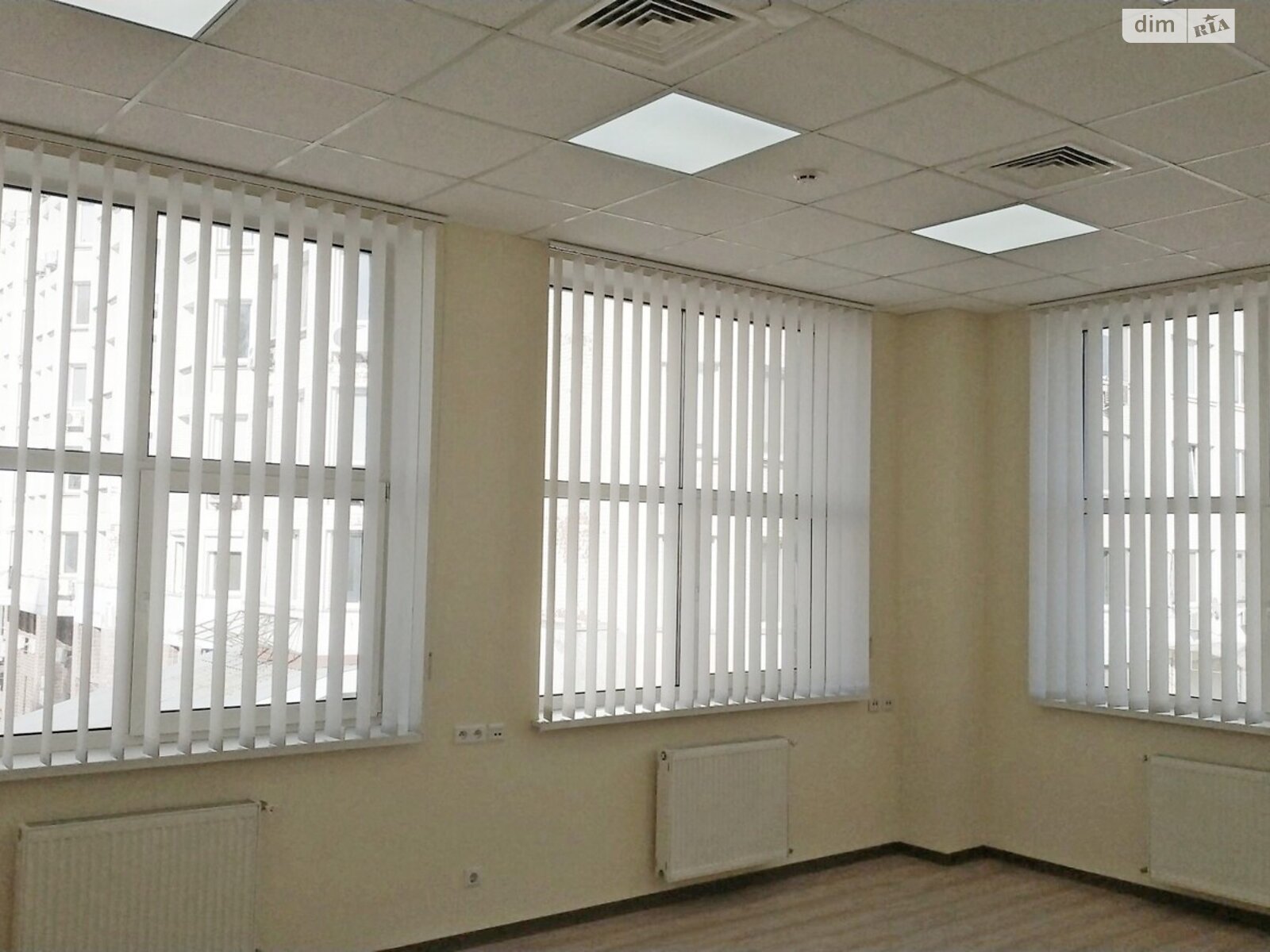 Оренда офісного приміщення в Києві, Юрія Іллєнка вулиця, приміщень - 3, поверх - 3 фото 1 Оренда офісного приміщення в Києві, Юрія Іллєнка вулиця, приміщень - 3, поверх - 3 фото 1