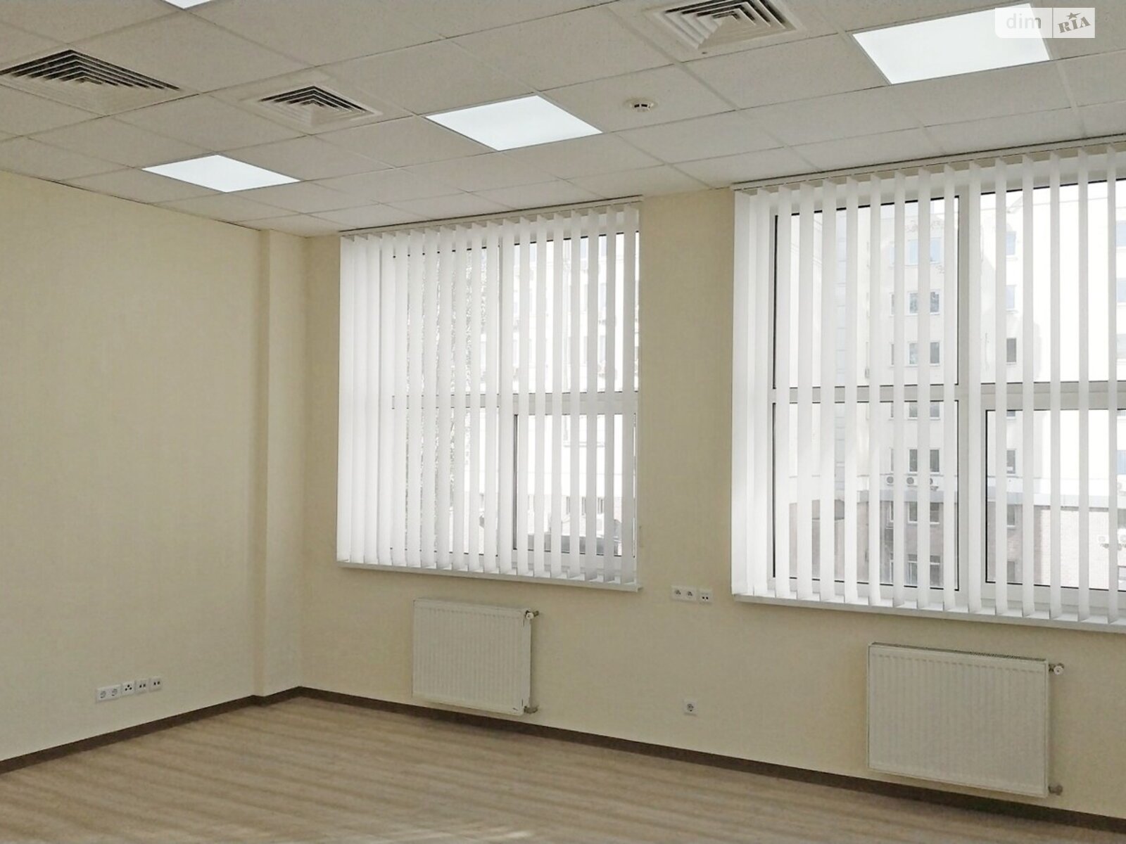 Оренда офісного приміщення в Києві, Юрія Іллєнка вулиця, приміщень - 3, поверх - 3 фото 1 Оренда офісного приміщення в Києві, Юрія Іллєнка вулиця, приміщень - 3, поверх - 3 фото 1