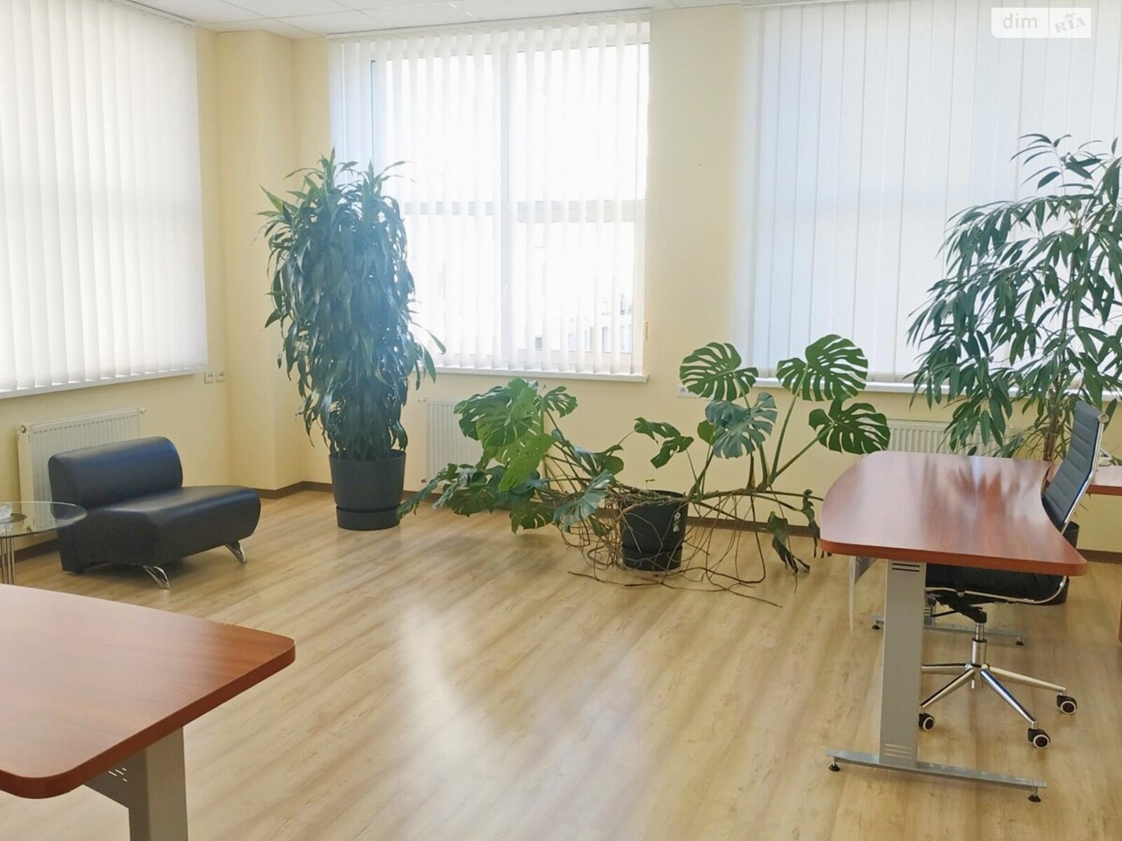 Оренда офісного приміщення в Києві, Юрія Іллєнка вулиця, приміщень - 3, поверх - 3 фото 1 Оренда офісного приміщення в Києві, Юрія Іллєнка вулиця, приміщень - 3, поверх - 3 фото 1