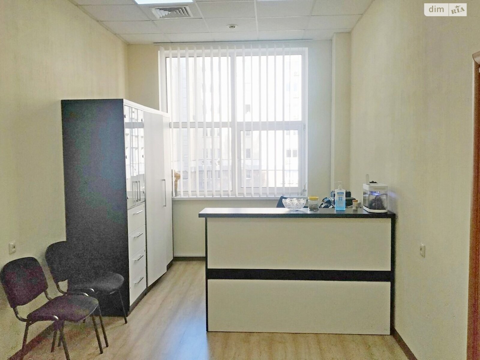 Оренда офісного приміщення в Києві, Юрія Іллєнка вулиця, приміщень - 3, поверх - 3 фото 1 Оренда офісного приміщення в Києві, Юрія Іллєнка вулиця, приміщень - 3, поверх - 3 фото 1