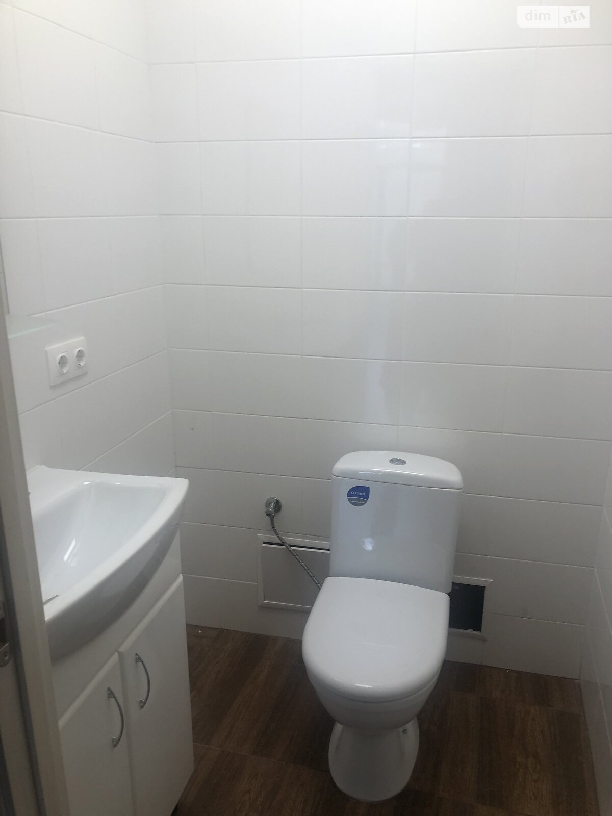 Аренда офисного помещения в Киеве, Маккейна Джона улица 12, помещений - 1, этаж - 3 фото 1