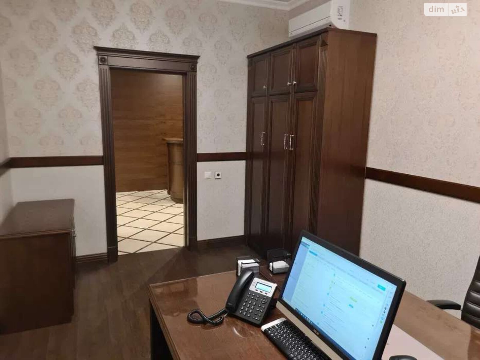 Оренда офісного приміщення в Києві, Антоновича (Горького) вулиця 131, приміщень - 7, поверх - 2 фото 1 Оренда офісного приміщення в Києві, Антоновича (Горького) вулиця 131, приміщень - 7, поверх - 2 фото 1