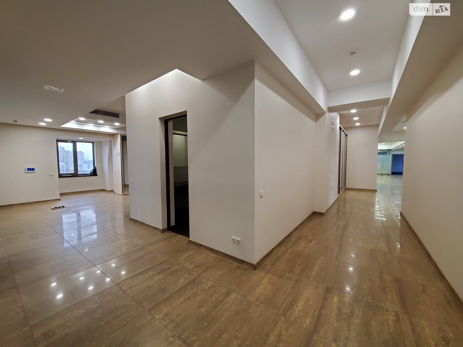 Аренда офисного помещения в Киеве, Большая Васильковская улица 72, помещений -, этаж - 8 фото 1 Аренда офисного помещения в Киеве, Большая Васильковская улица 72, помещений -, этаж - 8 фото 1