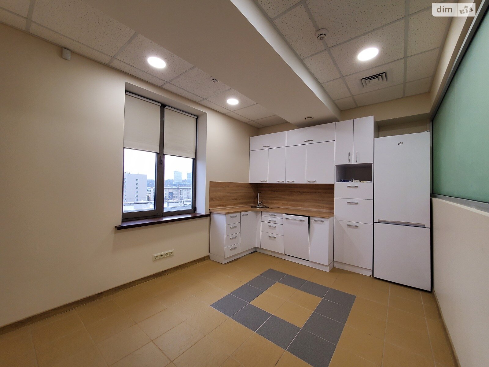 Аренда офисного помещения в Киеве, Большая Васильковская улица 72, помещений -, этаж - 8 фото 1 Аренда офисного помещения в Киеве, Большая Васильковская улица 72, помещений -, этаж - 8 фото 1