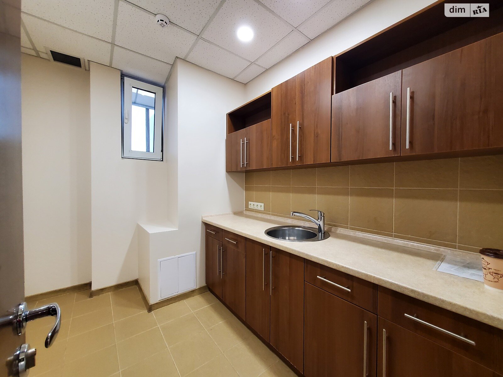 Аренда офисного помещения в Киеве, Большая Васильковская улица 72, помещений -, этаж - 8 фото 1 Аренда офисного помещения в Киеве, Большая Васильковская улица 72, помещений -, этаж - 8 фото 1