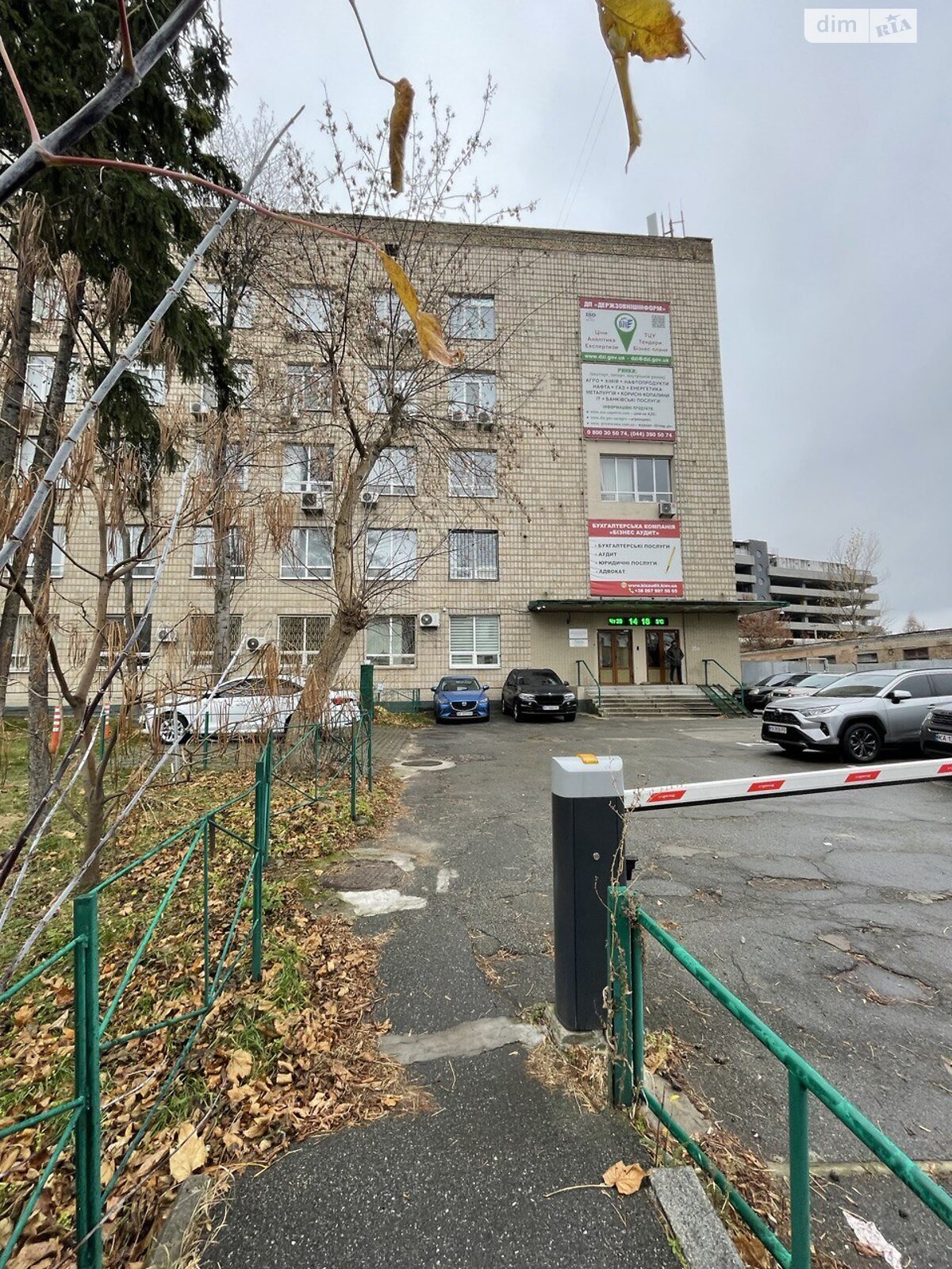 Аренда офисного помещения в Киеве, Загородная (Панаса Любченко) улица 15, помещений - 2, этаж - 3 фото 1 Аренда офисного помещения в Киеве, Загородная (Панаса Любченко) улица 15, помещений - 2, этаж - 3 фото 1