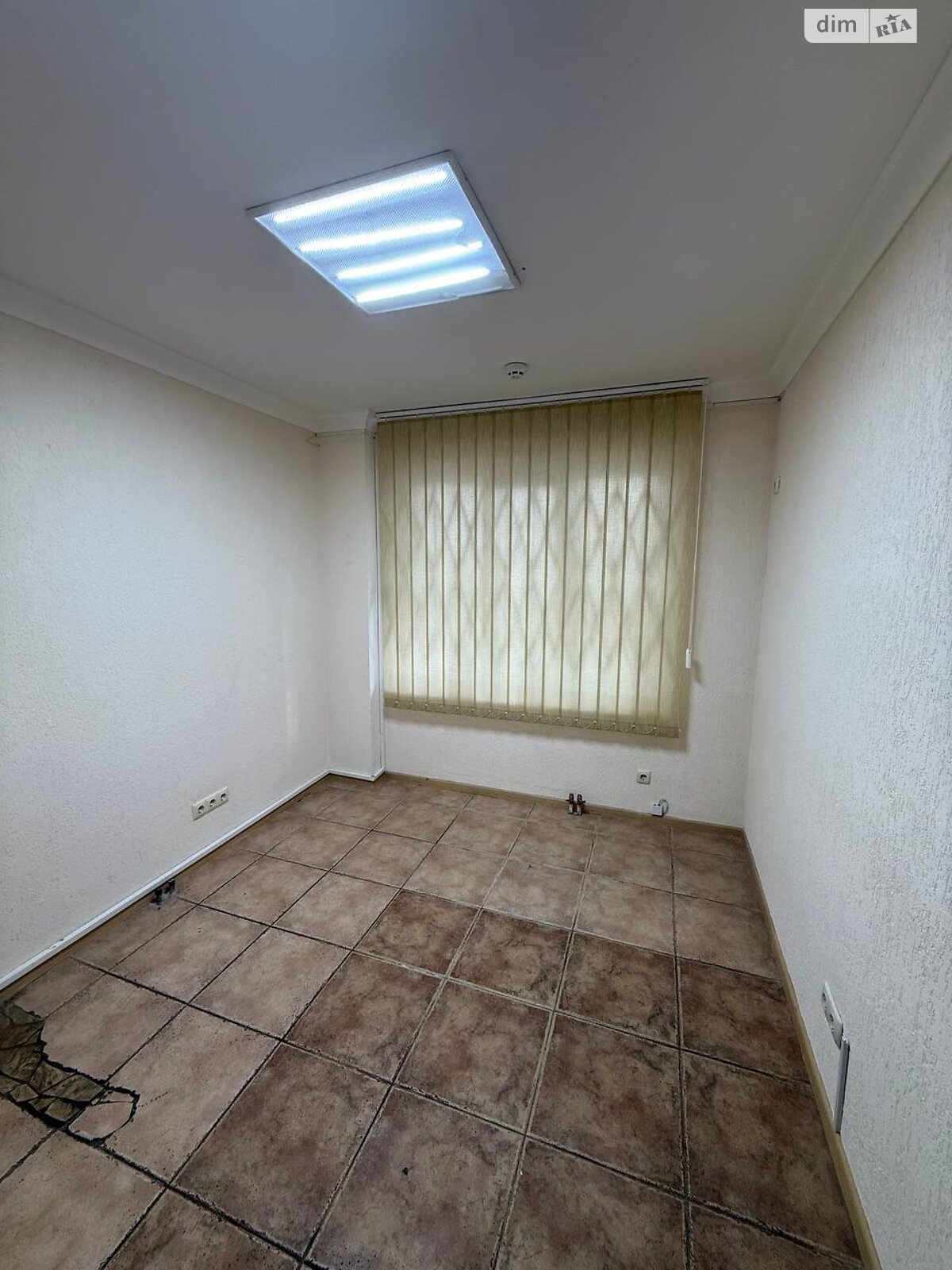 Оренда офісного приміщення в Києві, Левка Лук’яненка вулиця 13А, приміщень - 5, поверх - 1 фото 1 Оренда офісного приміщення в Києві, Левка Лук’яненка вулиця 13А, приміщень - 5, поверх - 1 фото 1