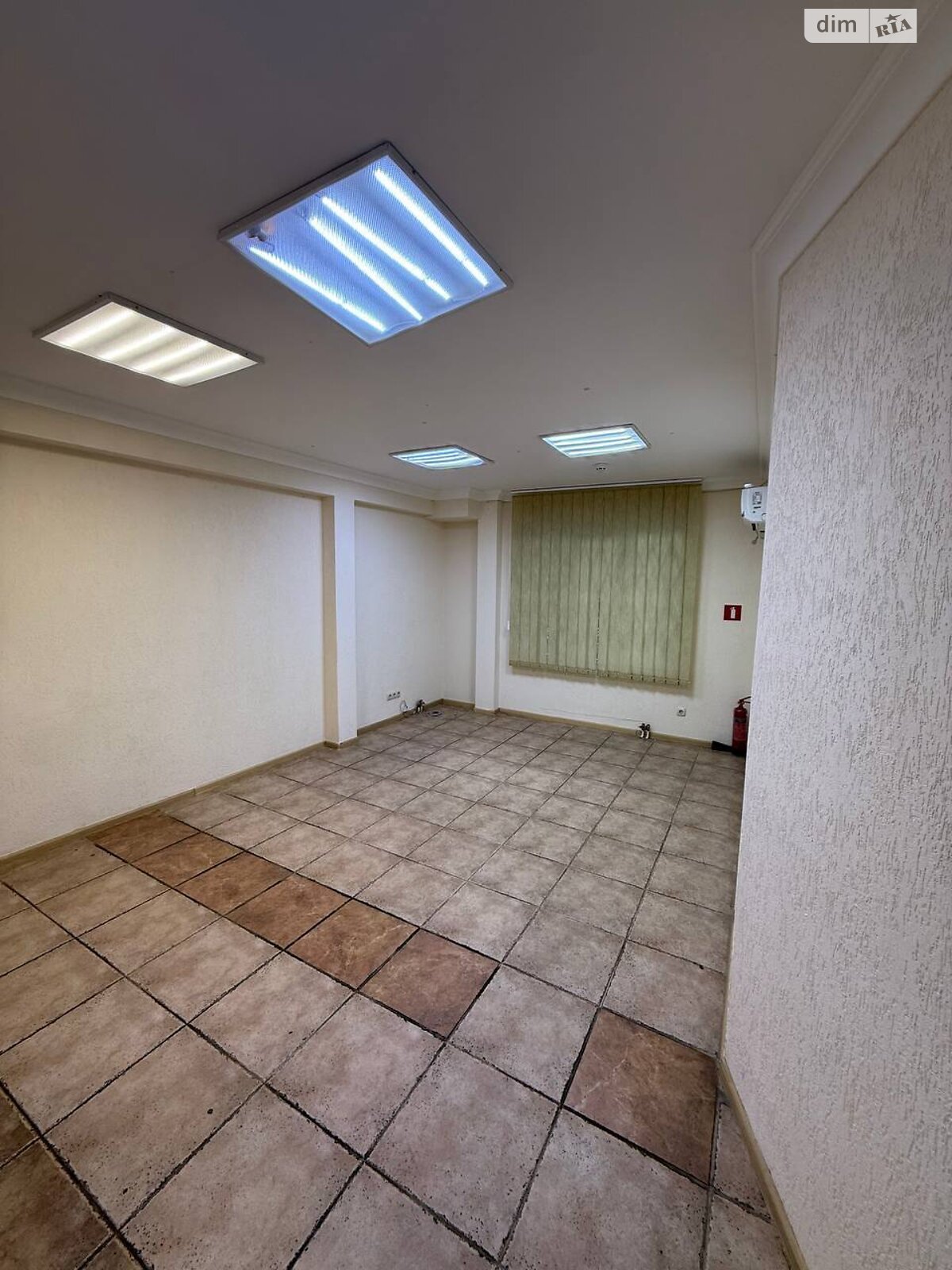 Оренда офісного приміщення в Києві, Левка Лук’яненка вулиця 13А, приміщень - 5, поверх - 1 фото 1 Оренда офісного приміщення в Києві, Левка Лук’яненка вулиця 13А, приміщень - 5, поверх - 1 фото 1