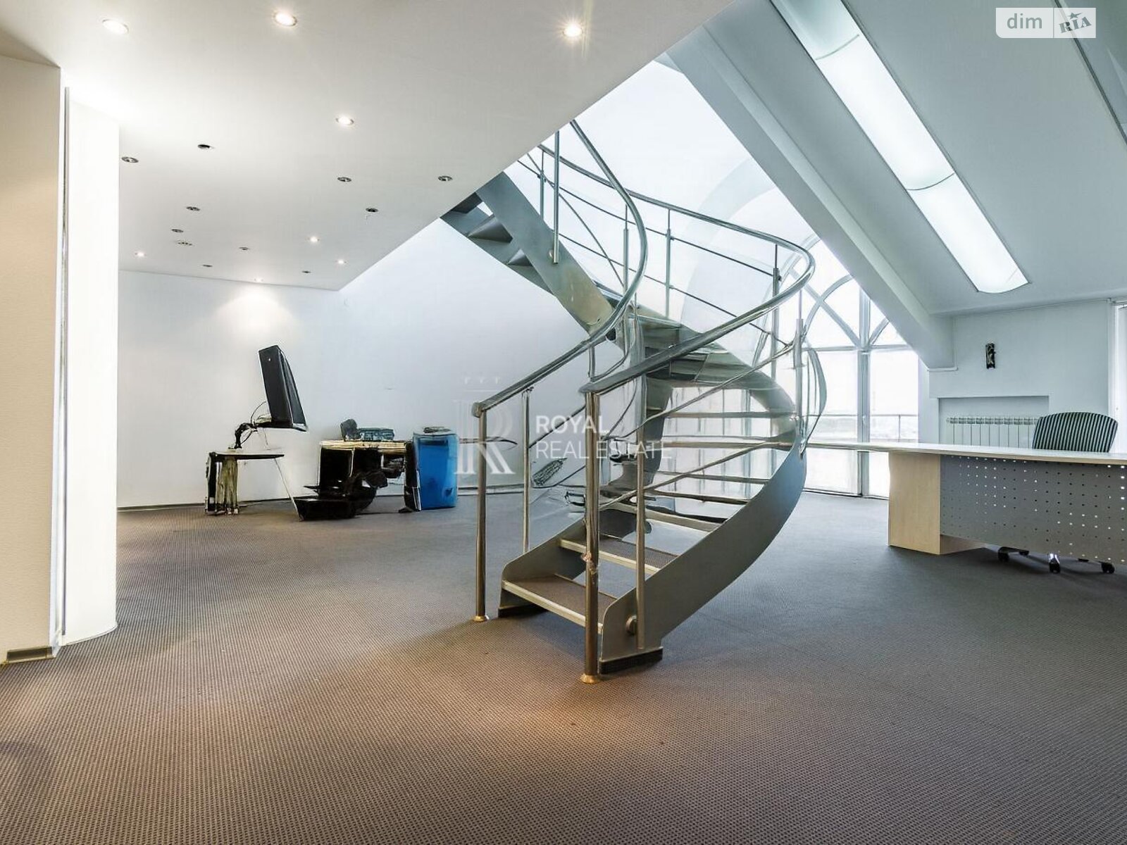 Оренда офісного приміщення в Києві, Левка Лук’яненка (Маршала Тимошенка) вулиця 29, приміщень - 4, поверх - 17 фото 1 Оренда офісного приміщення в Києві, Левка Лук’яненка (Маршала Тимошенка) вулиця 29, приміщень - 4, поверх - 17 фото 1