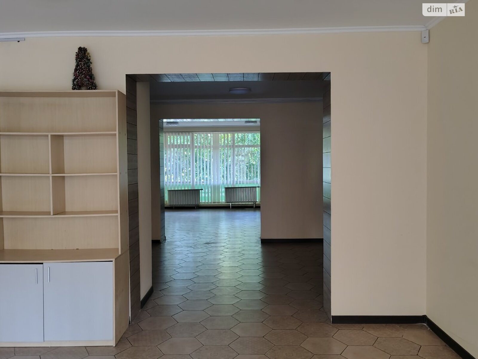 Оренда офісного приміщення в Києві, Оболонська набережна 19 корпус 5, приміщень - 3, поверх - 1 фото 1 Оренда офісного приміщення в Києві, Оболонська набережна 19 корпус 5, приміщень - 3, поверх - 1 фото 1