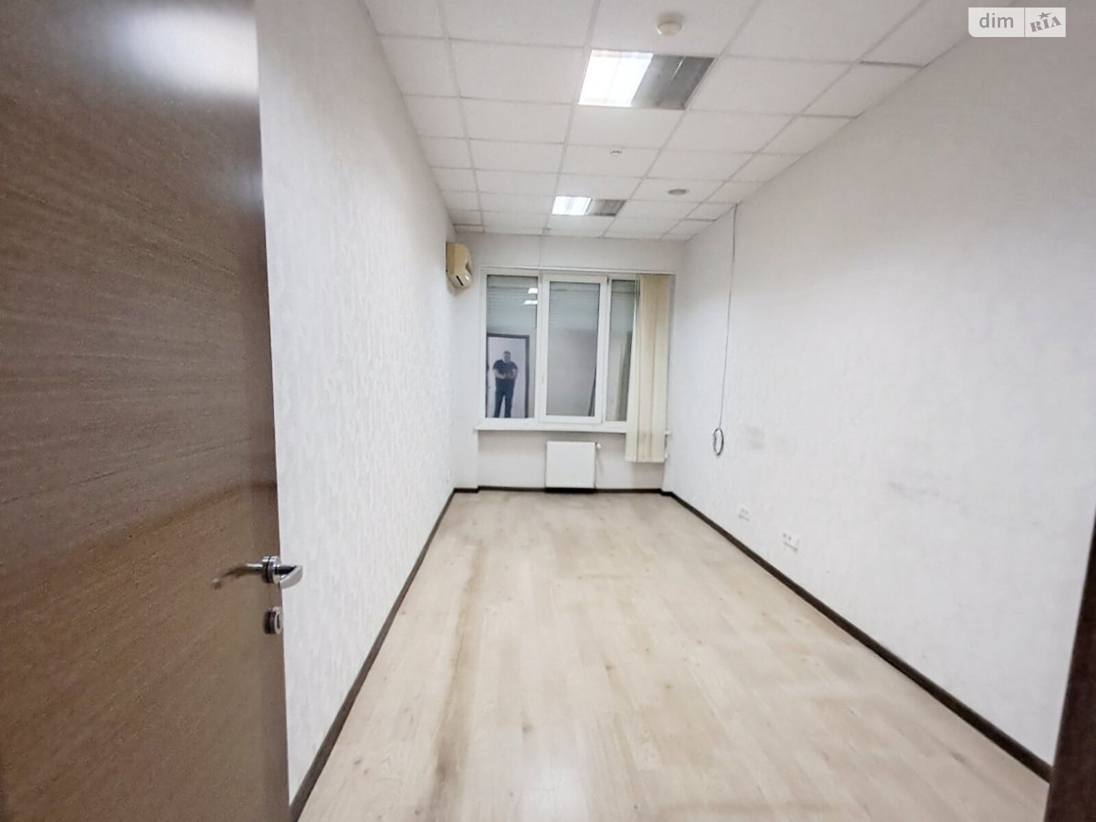 Оренда офісного приміщення в Києві, Рилєєва вулиця, приміщень - 1, поверх - 1 фото 1 Оренда офісного приміщення в Києві, Рилєєва вулиця, приміщень - 1, поверх - 1 фото 1