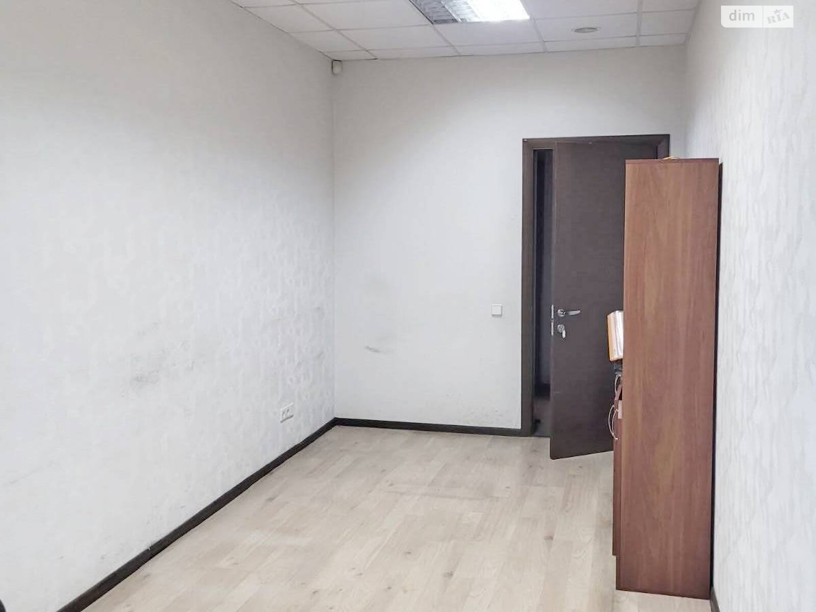 Оренда офісного приміщення в Києві, Рилєєва вулиця, приміщень - 1, поверх - 1 фото 1 Оренда офісного приміщення в Києві, Рилєєва вулиця, приміщень - 1, поверх - 1 фото 1