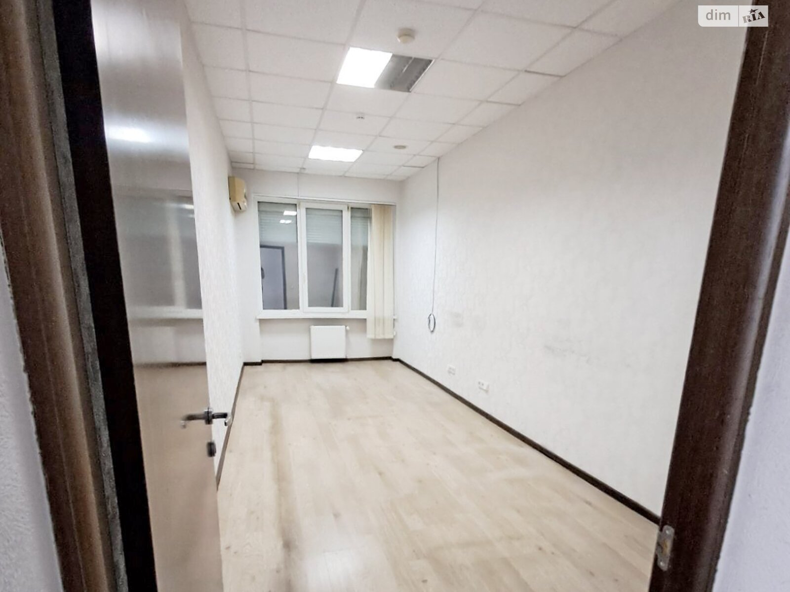 Оренда офісного приміщення в Києві, Рилєєва вулиця, приміщень - 1, поверх - 1 фото 1 Оренда офісного приміщення в Києві, Рилєєва вулиця, приміщень - 1, поверх - 1 фото 1