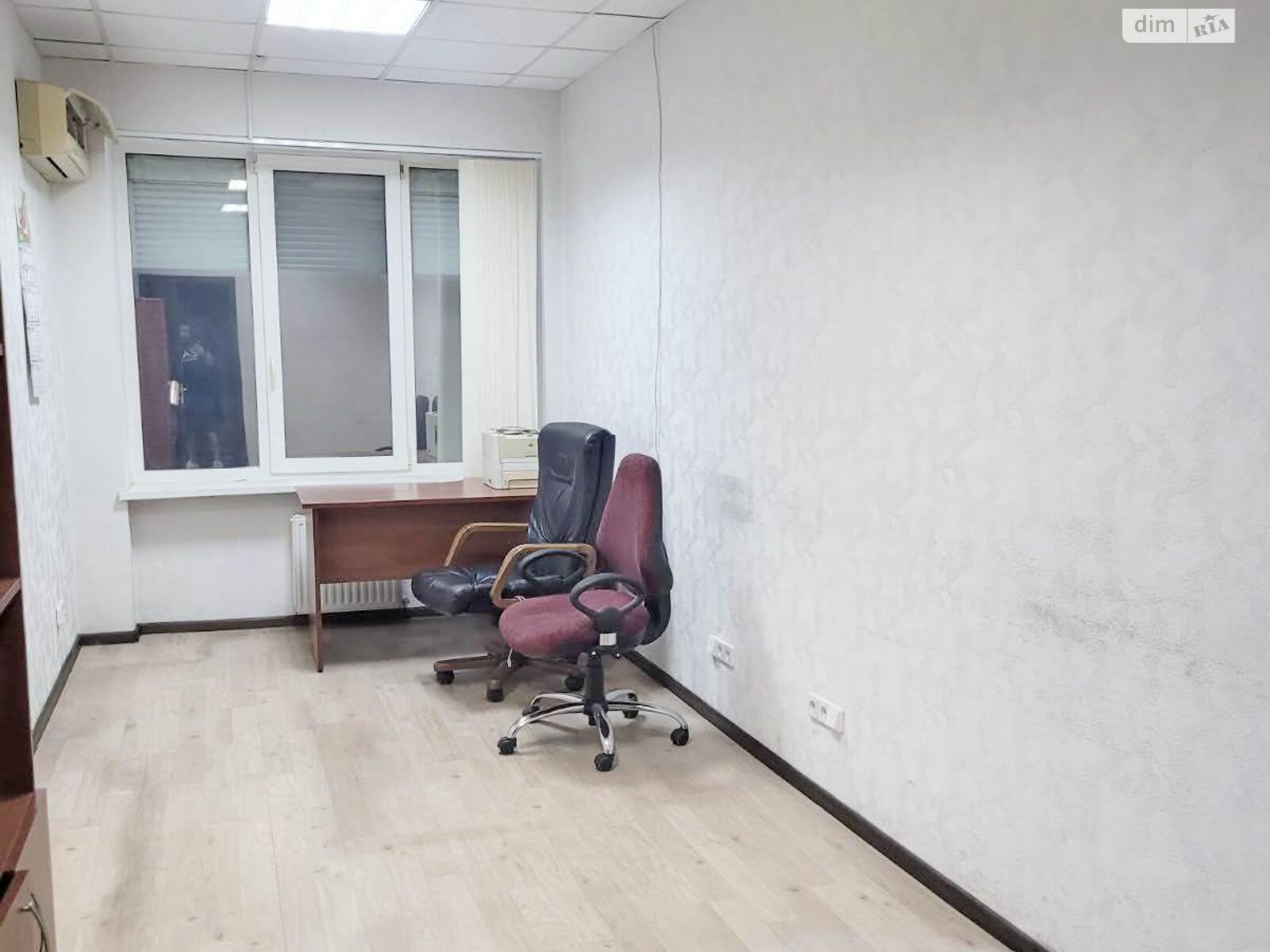 Оренда офісного приміщення в Києві, Рилєєва вулиця, приміщень - 1, поверх - 1 фото 1 Оренда офісного приміщення в Києві, Рилєєва вулиця, приміщень - 1, поверх - 1 фото 1