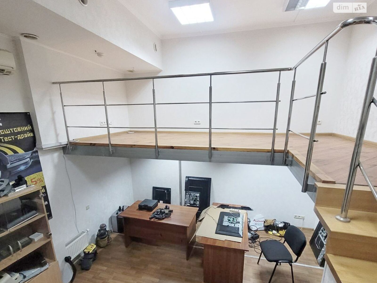 Аренда офисного помещения в Киеве, Рылеева улица, помещений - 3, этаж - 1 фото 1 Аренда офисного помещения в Киеве, Рылеева улица, помещений - 3, этаж - 1 фото 1