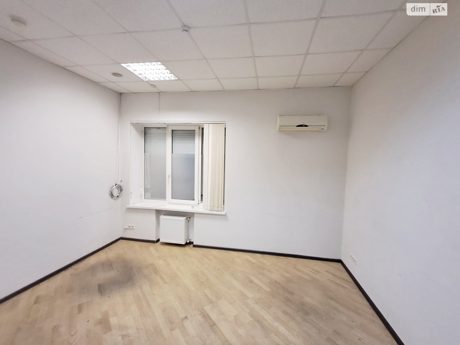 Аренда офисного помещения в Киеве, Рылеева улица, помещений - 3, этаж - 1 фото 1 Аренда офисного помещения в Киеве, Рылеева улица, помещений - 3, этаж - 1 фото 1