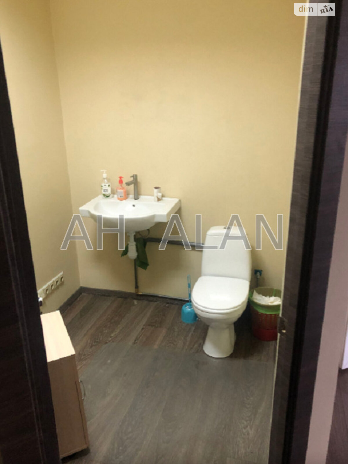 Аренда офисного помещения в Киеве, Днепровская набережная 26Ж, помещений - 2, этаж - 4 фото 1 Аренда офисного помещения в Киеве, Днепровская набережная 26Ж, помещений - 2, этаж - 4 фото 1