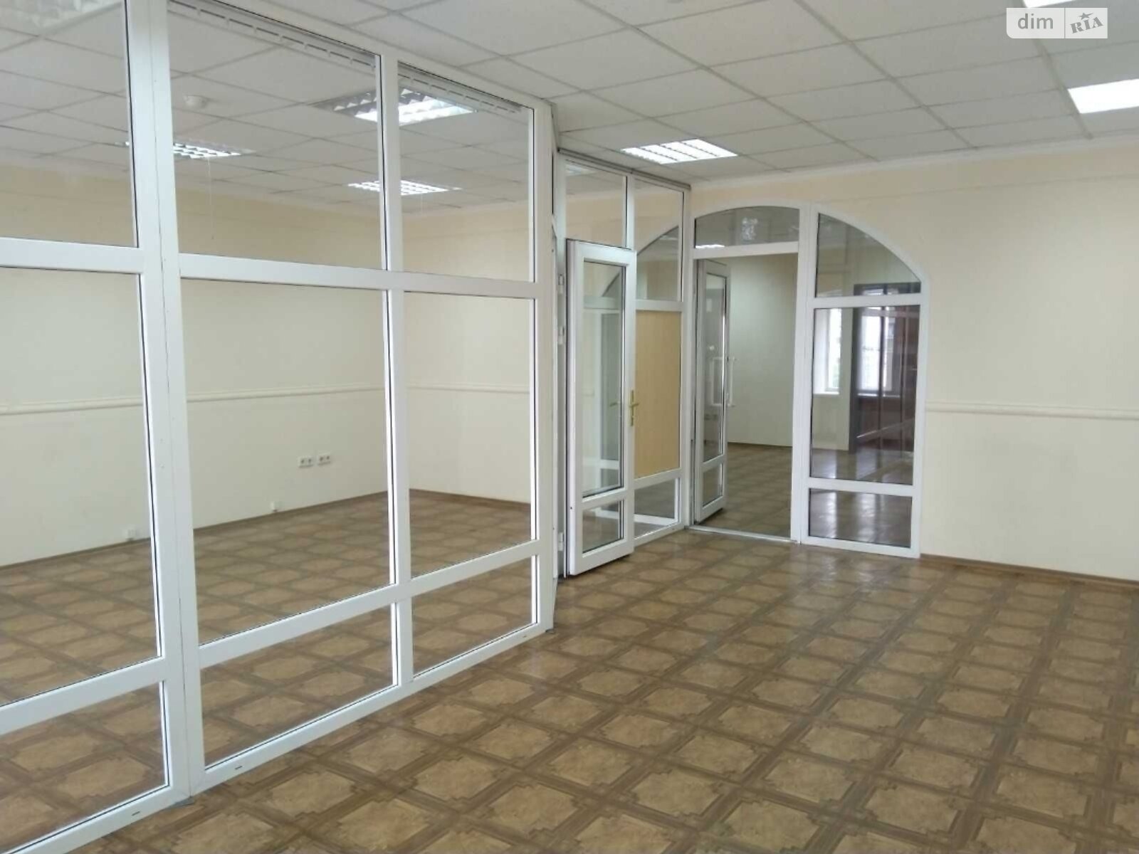 Оренда офісного приміщення в Києві, Лариси Руденко вулиця 6А, приміщень - 1, поверх - 5 фото 1