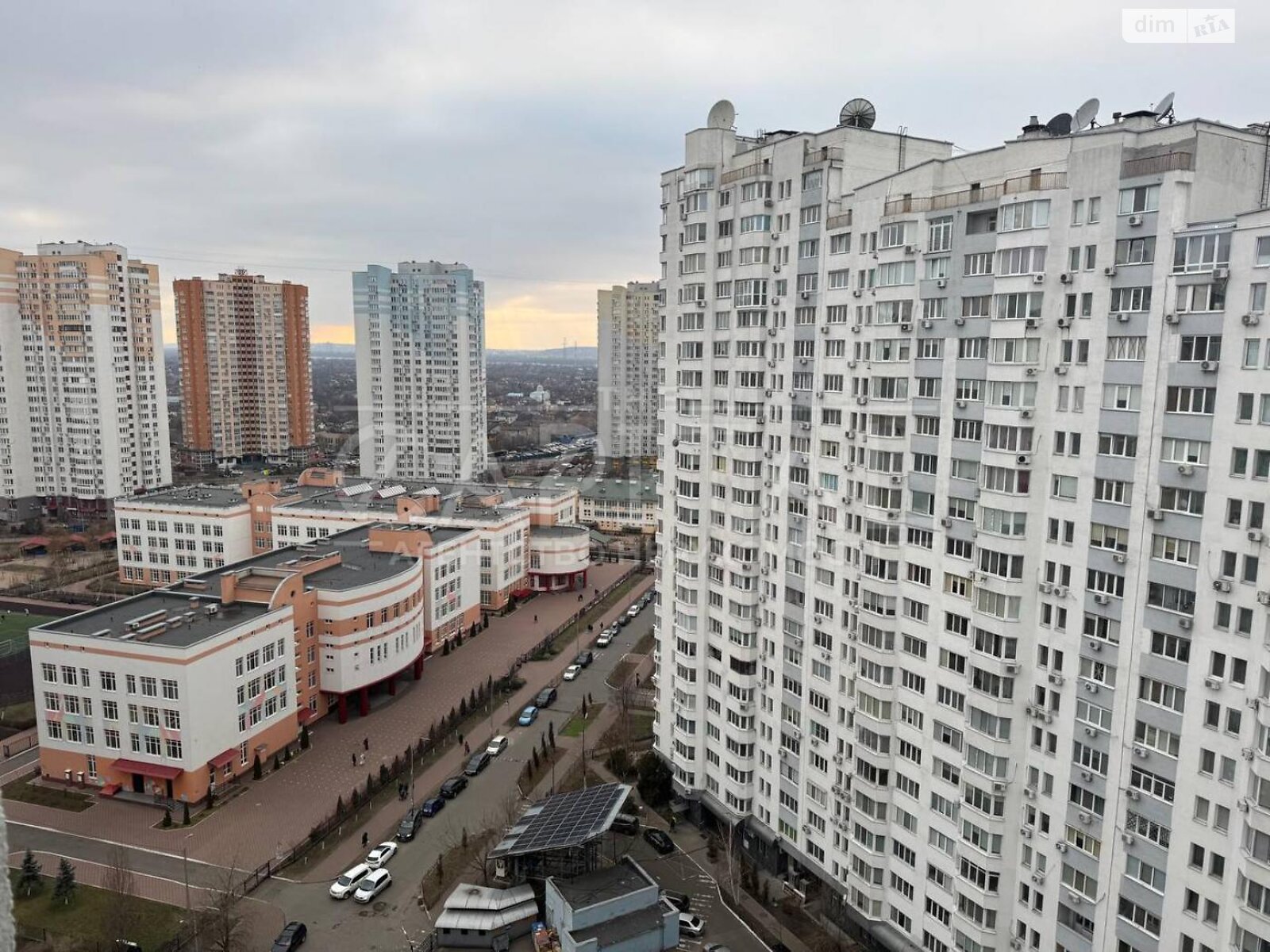 Оренда офісного приміщення в Києві, Миколи Бажана проспект 12, приміщень - 6, поверх - 17 фото 1 Оренда офісного приміщення в Києві, Миколи Бажана проспект 12, приміщень - 6, поверх - 17 фото 1