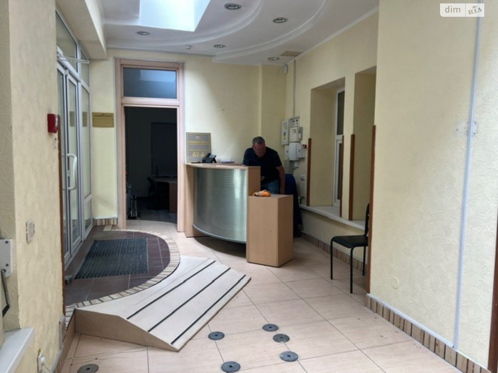 Оренда офісного приміщення в Києві, Саксаганського вулиця 67Б, приміщень - 10, поверх - 1 фото 1 Оренда офісного приміщення в Києві, Саксаганського вулиця 67Б, приміщень - 10, поверх - 1 фото 1