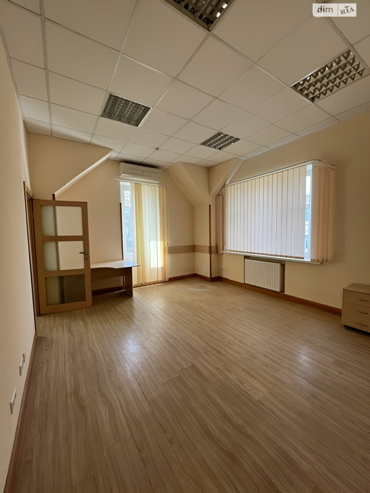 Оренда офісного приміщення в Києві, Саксаганського вулиця 67Б, приміщень - 10, поверх - 1 фото 1 Оренда офісного приміщення в Києві, Саксаганського вулиця 67Б, приміщень - 10, поверх - 1 фото 1