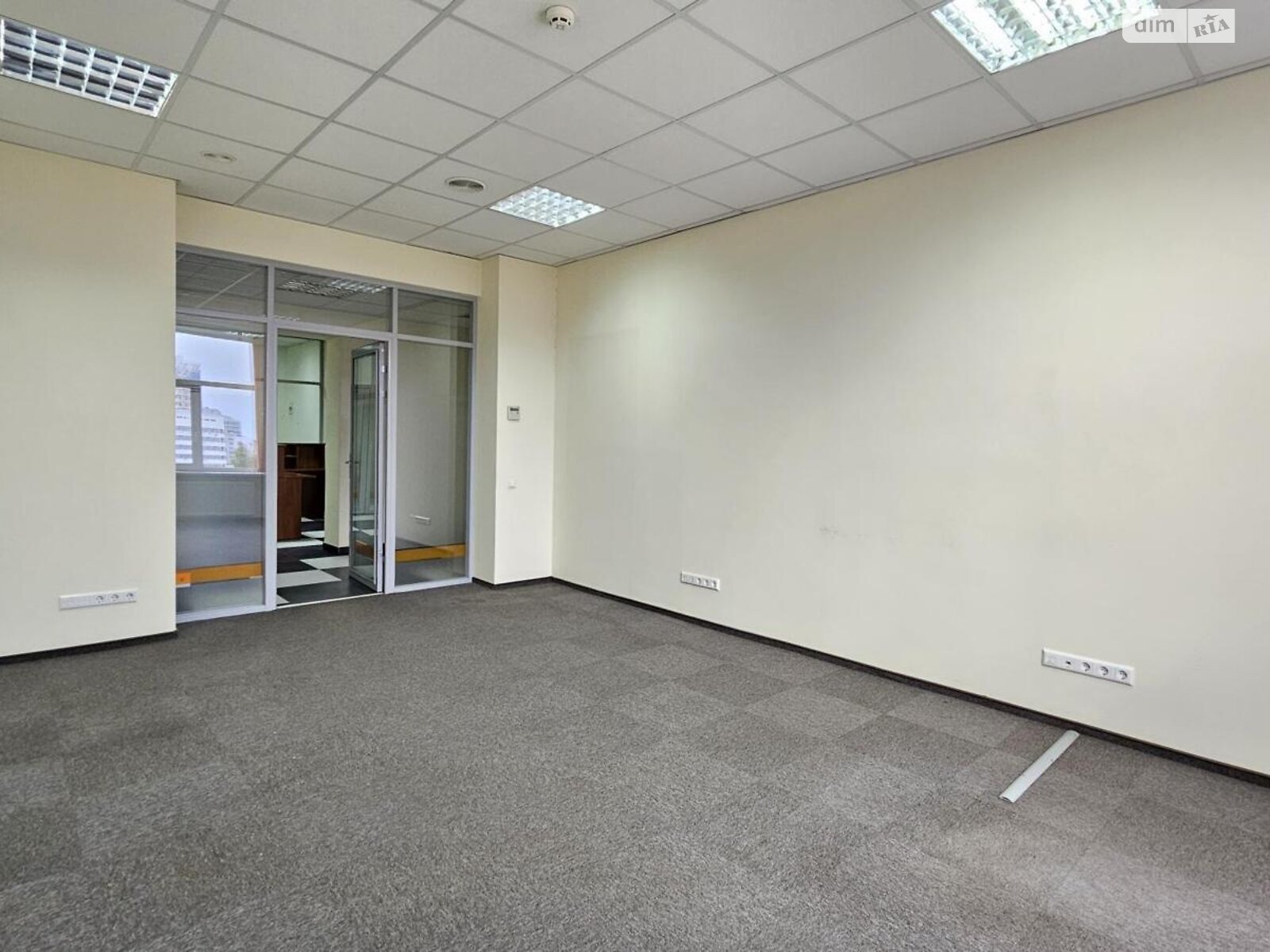 Аренда офисного помещения в Киеве, Дружбы Народов бульвар 19, помещений - 18, этаж - 8 фото 1
