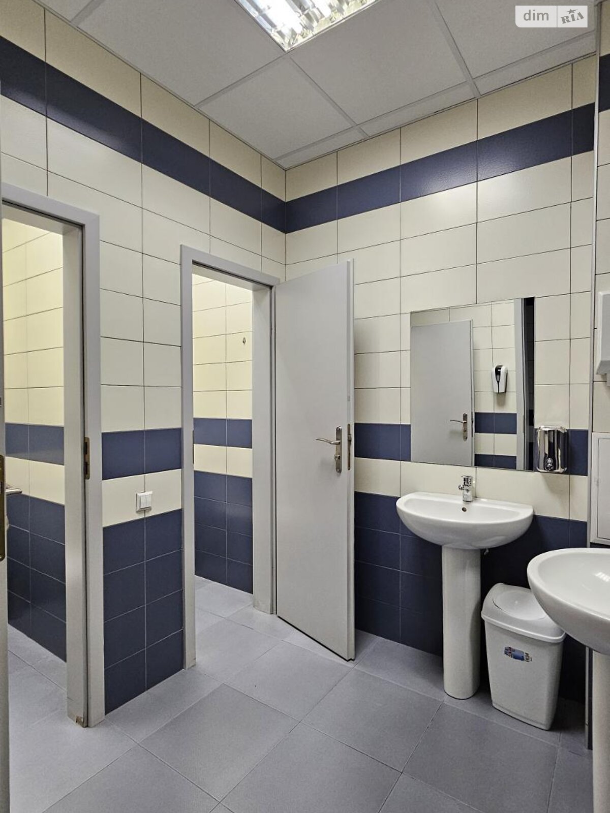 Аренда офисного помещения в Киеве, Дружбы Народов бульвар 19, помещений - 18, этаж - 8 фото 1