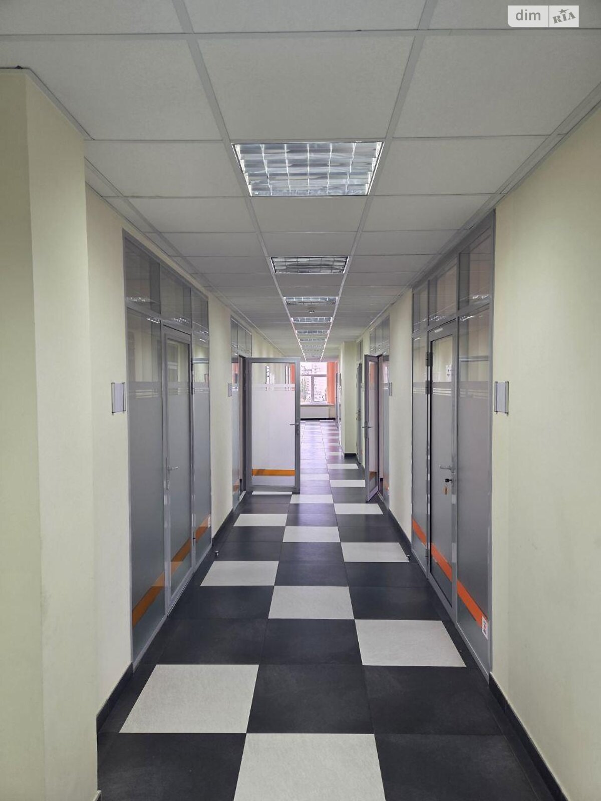 Аренда офисного помещения в Киеве, Дружбы Народов бульвар 19, помещений - 18, этаж - 8 фото 1