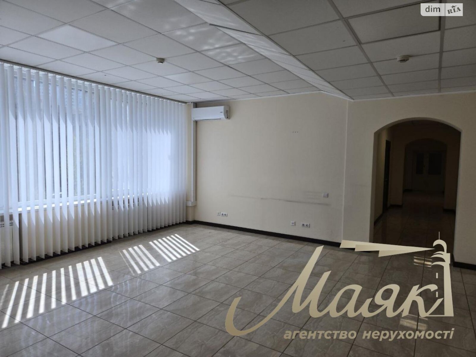 Оренда офісного приміщення в Києві, Генерала Алмазова вулиця 13, приміщень - 12, поверх - 3 фото 1 Оренда офісного приміщення в Києві, Генерала Алмазова вулиця 13, приміщень - 12, поверх - 3 фото 1