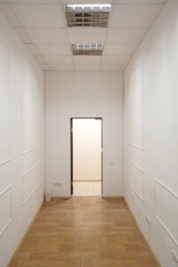 Аренда офисного помещения в Киеве, Ивана Мазепы (Январского Восстания) улица, помещений - 1, этаж - 1 фото 2 Аренда офисного помещения в Киеве, Ивана Мазепы (Январского Восстания) улица, помещений - 1, этаж - 1 фото 2