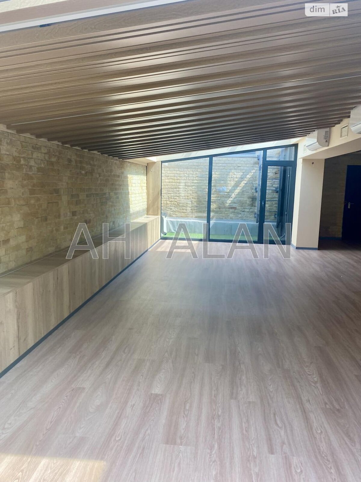 Аренда офисного помещения в Киеве, Ивана Мазепы (Январского Восстания) улица 1, помещений -, этаж - 2 фото 1