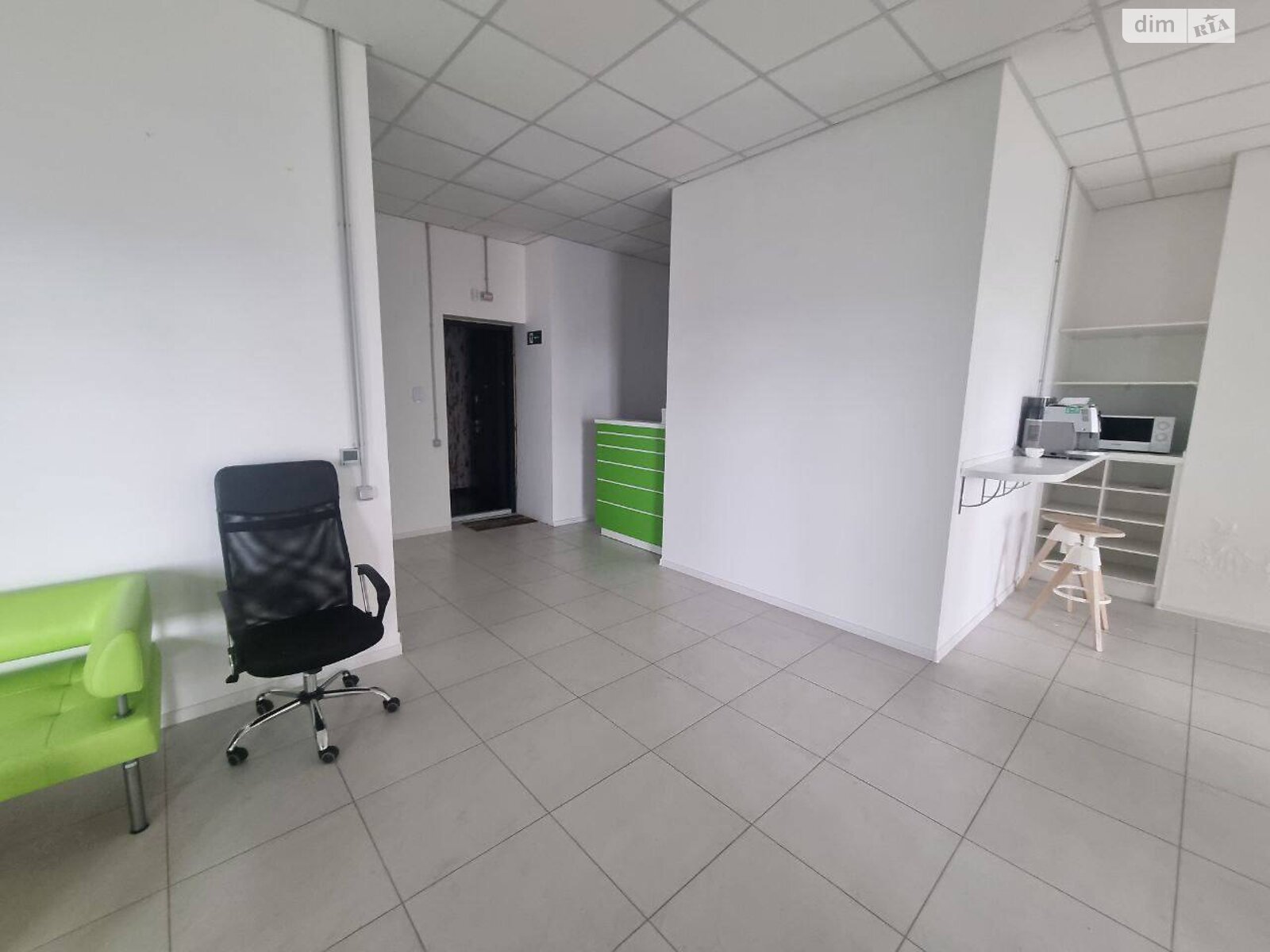 Аренда офисного помещения в Киеве, Кловский спуск 7, помещений - 8, этаж - 41 фото 1 Аренда офисного помещения в Киеве, Кловский спуск 7, помещений - 8, этаж - 41 фото 1