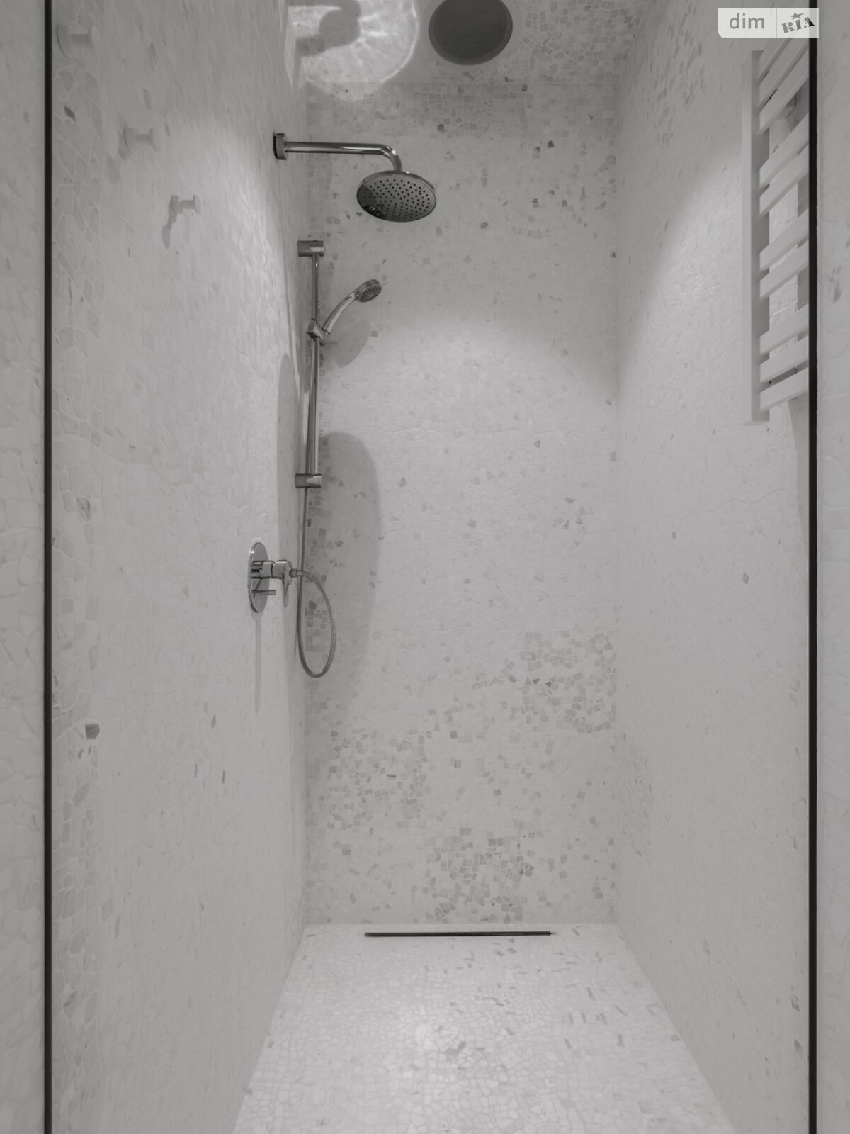 Аренда офисного помещения в Киеве, Кловский спуск 7, помещений - 5, этаж - 40 фото 1 Аренда офисного помещения в Киеве, Кловский спуск 7, помещений - 5, этаж - 40 фото 1