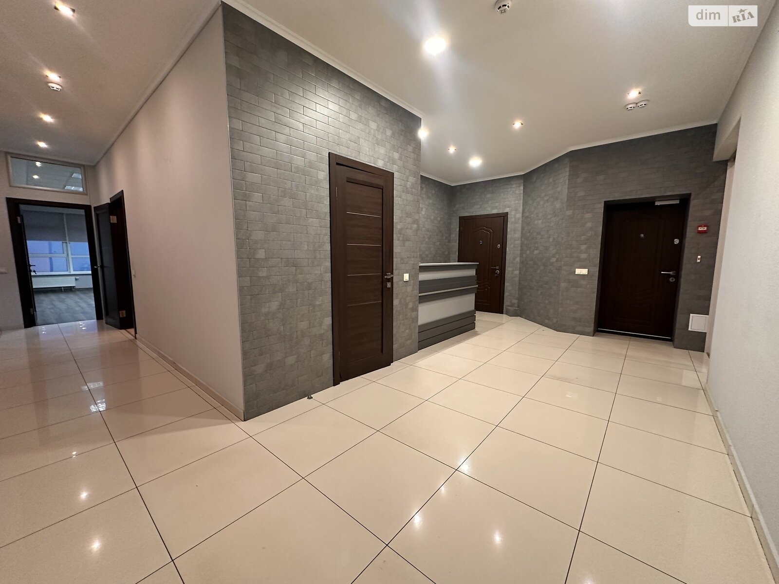 Аренда офисного помещения в Киеве, Кловский спуск 7, помещений - 8, этаж - 22 фото 1