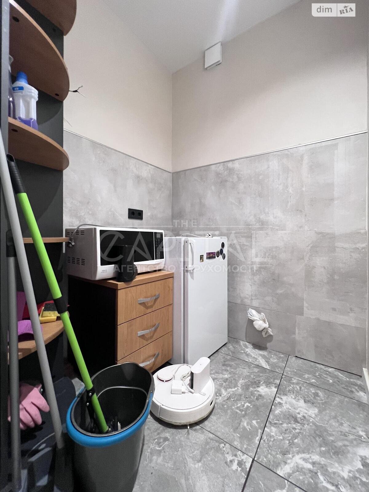 Оренда офісного приміщення в Києві, Князів Острозьких (Московська) вулиця, приміщень - 1, поверх - 1 фото 1 Оренда офісного приміщення в Києві, Князів Острозьких (Московська) вулиця, приміщень - 1, поверх - 1 фото 1