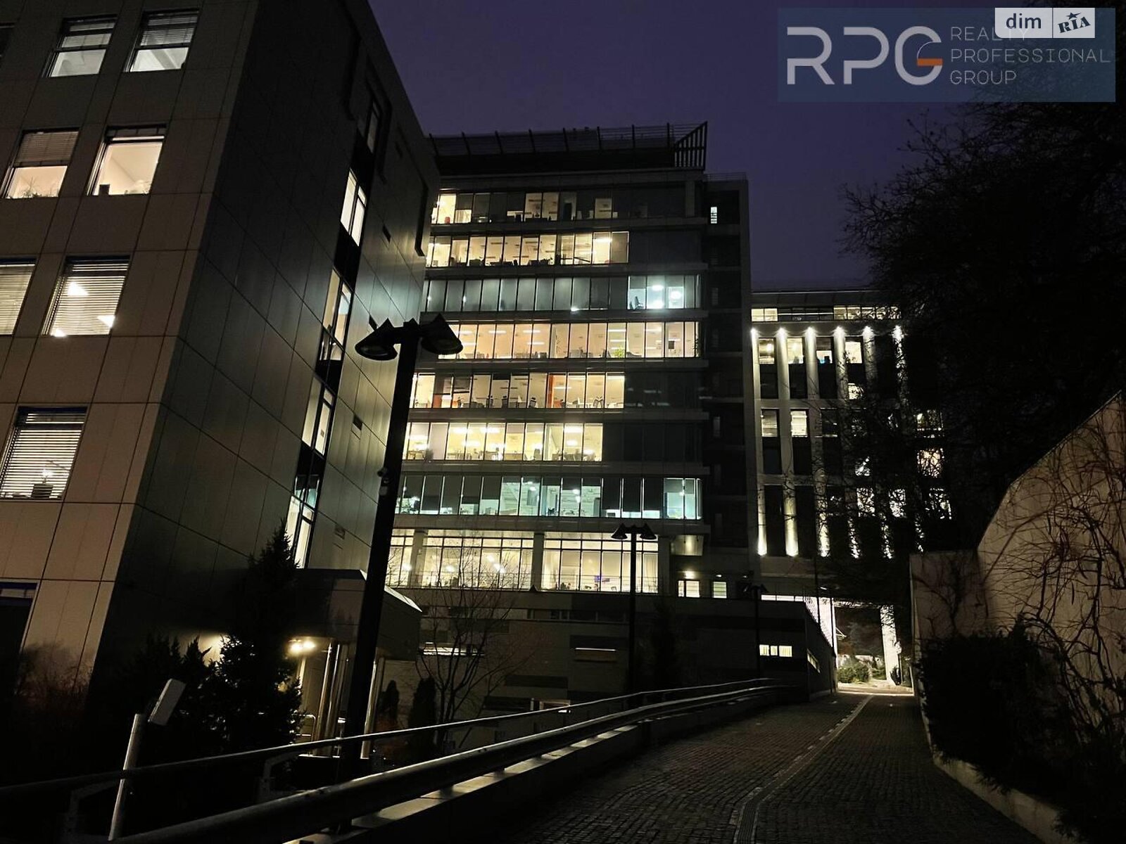 Аренда офисного помещения в Киеве, Лейпцигская улица 15А, помещений - 2, этаж - 3 фото 1