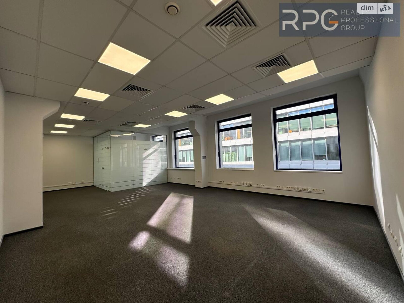 Аренда офисного помещения в Киеве, Лейпцигская улица 15А, помещений - 15, этаж - 5 фото 1